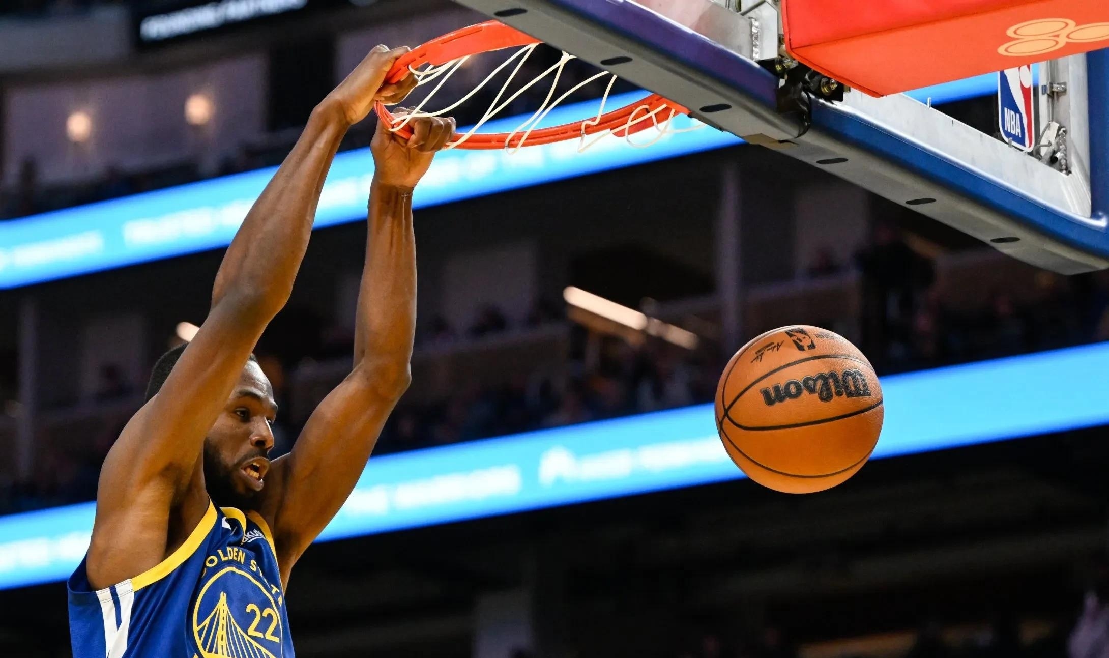 关于尼克斯力克勇士，福克斯状态火热的信息