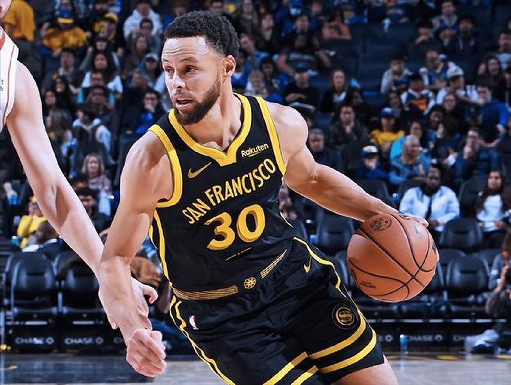 关于尼克斯力克勇士，福克斯状态火热的信息