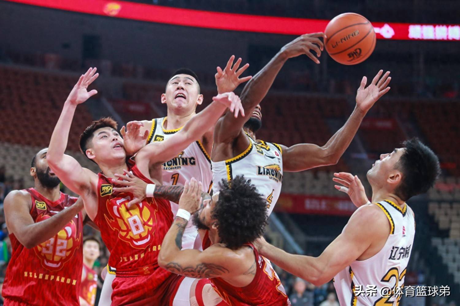 深圳队战胜北京北控队，取得迎来胜利的简单介绍