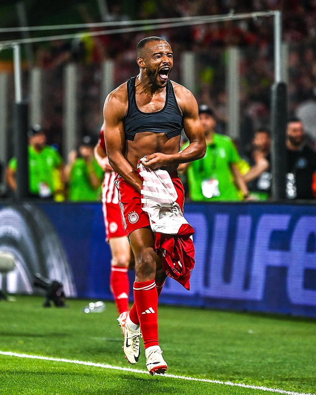 关于佛罗伦萨射手爆发两球，助球队再胜欢呼不断的信息