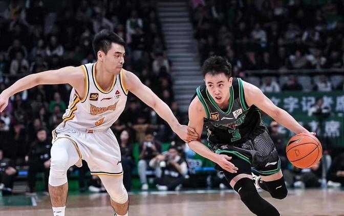 山东男篮壮烈反击，绝杀时刻带走胜利