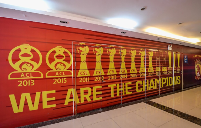 广州恒大豪夺胜利，实力稳固领跑积分榜的简单介绍