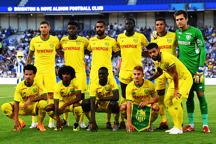 南特在主场与对手握手言和，难分伯仲的简单介绍