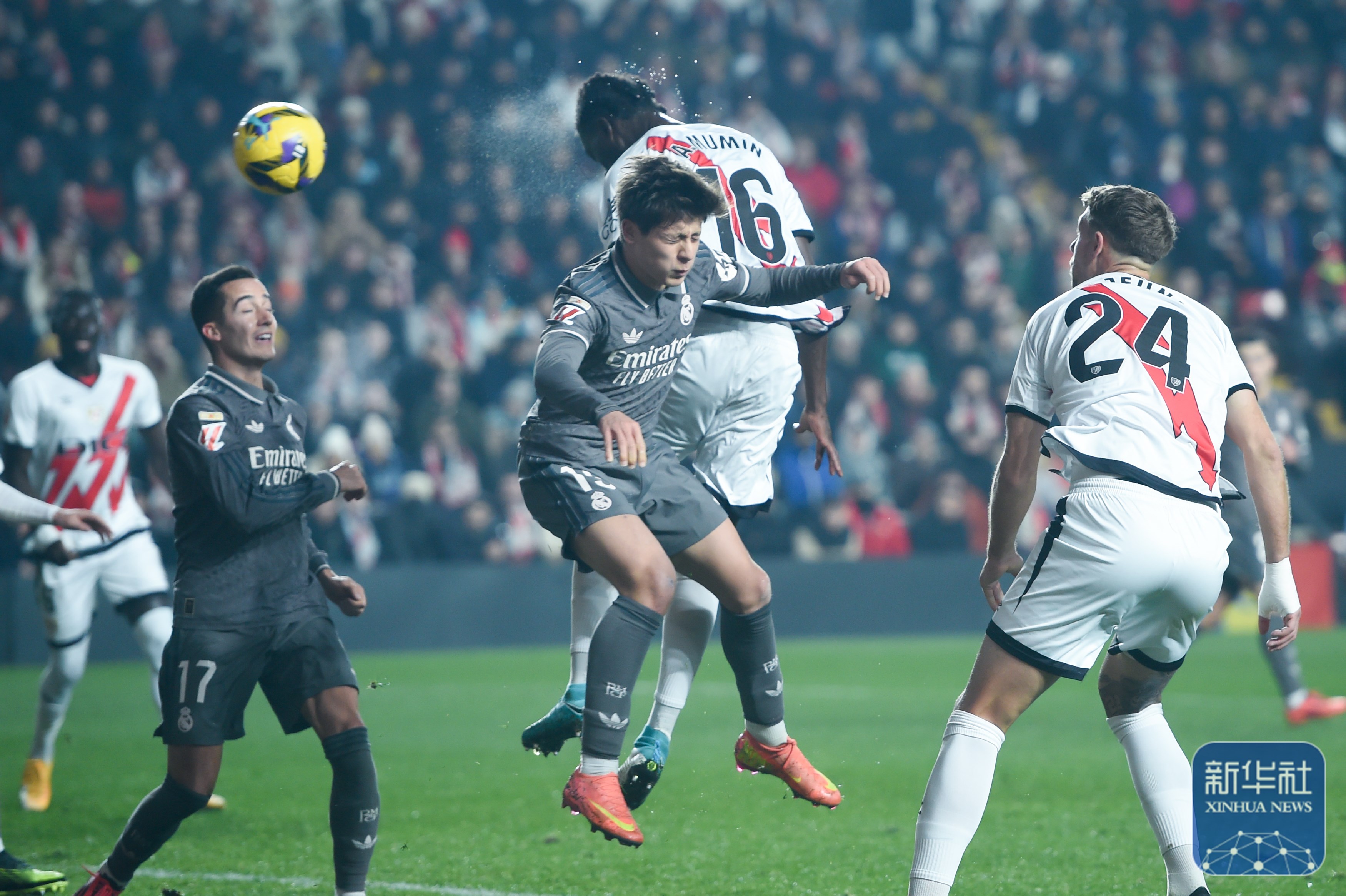 关于比赛狂轰九球！瓦伦西亚大胜巴列卡诺的信息