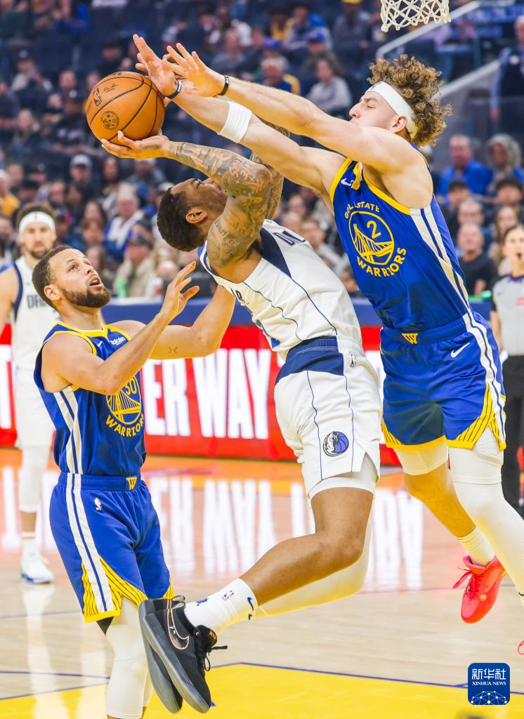 关于独行侠队被勇士队横扫无缘次轮的信息