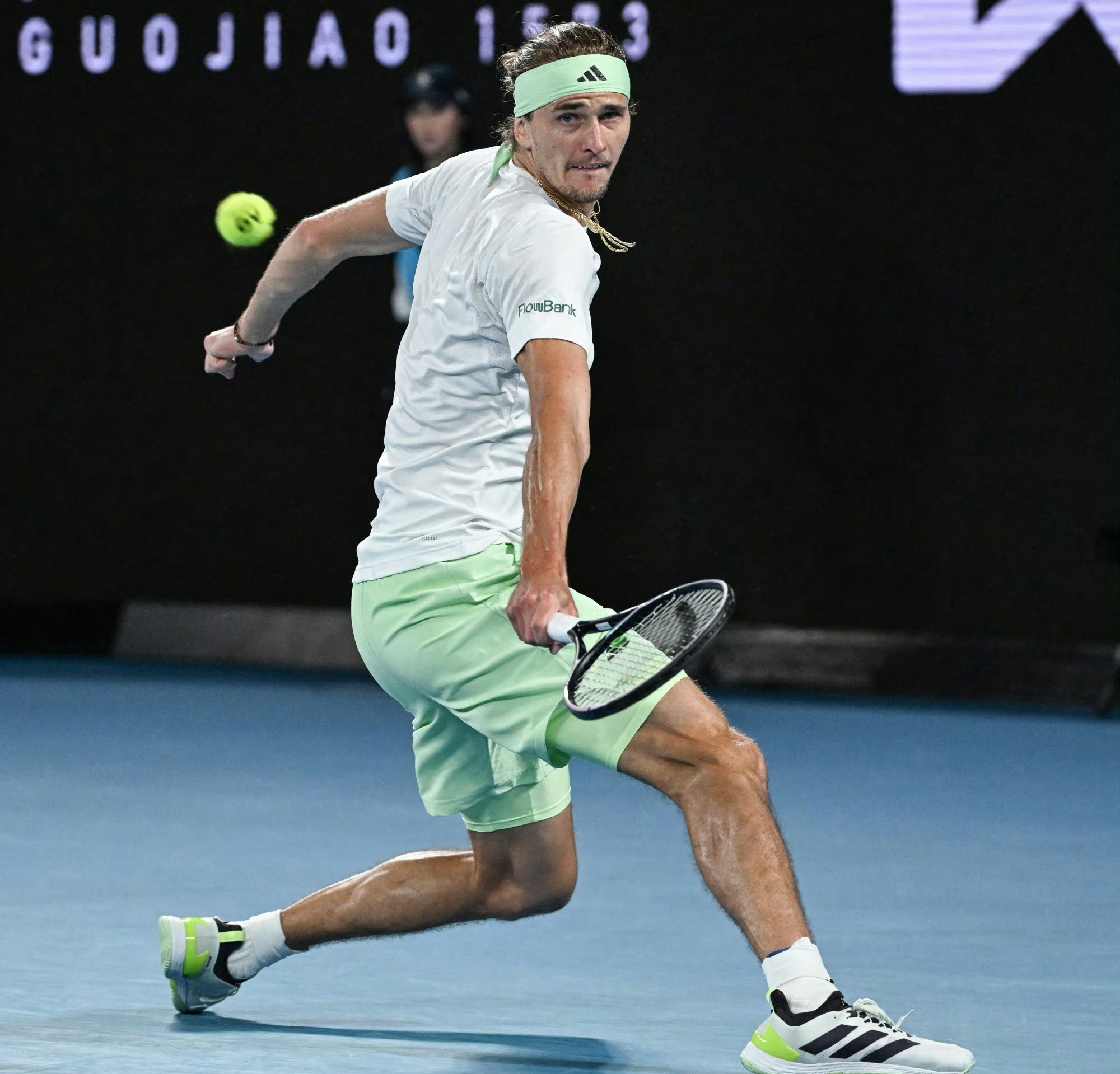 拉沃尔杯翻盘澳网,兹维列夫惊艳四座的简单介绍 拉沃尔杯翻盘澳网,兹维列夫惊艳四座的简单介绍