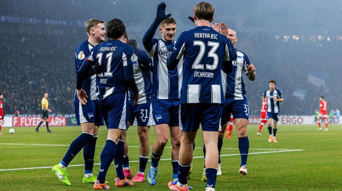 包含博洛尼亚备战尤文图斯,萨-马兰即将上场的词条 包含博洛尼亚备战尤文图斯,萨-马兰即将上场的词条