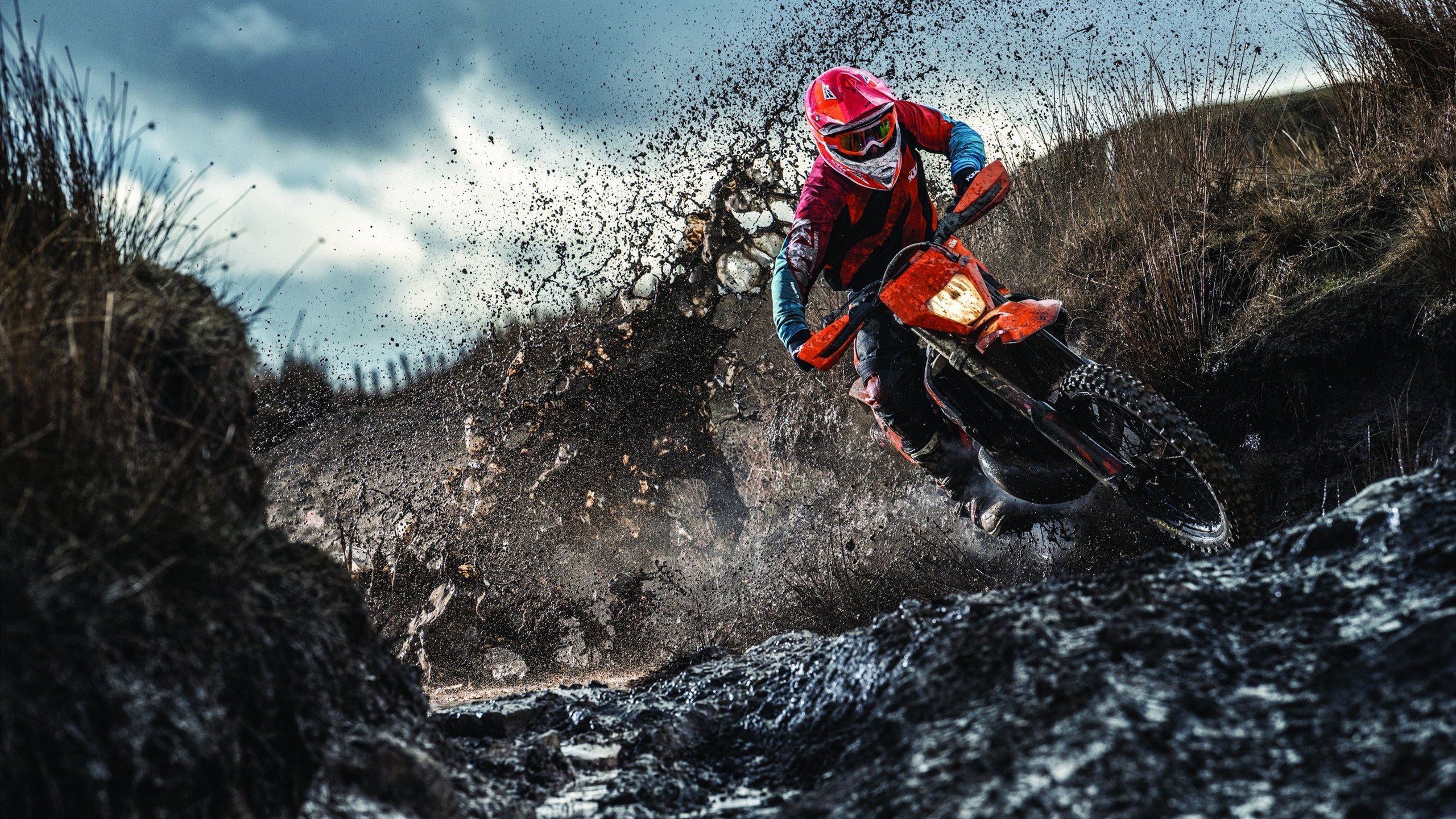 南美风暴席卷北美，乌拉圭3-0完胜加拿大，展现意甲式战术纪律与焦点战统治力