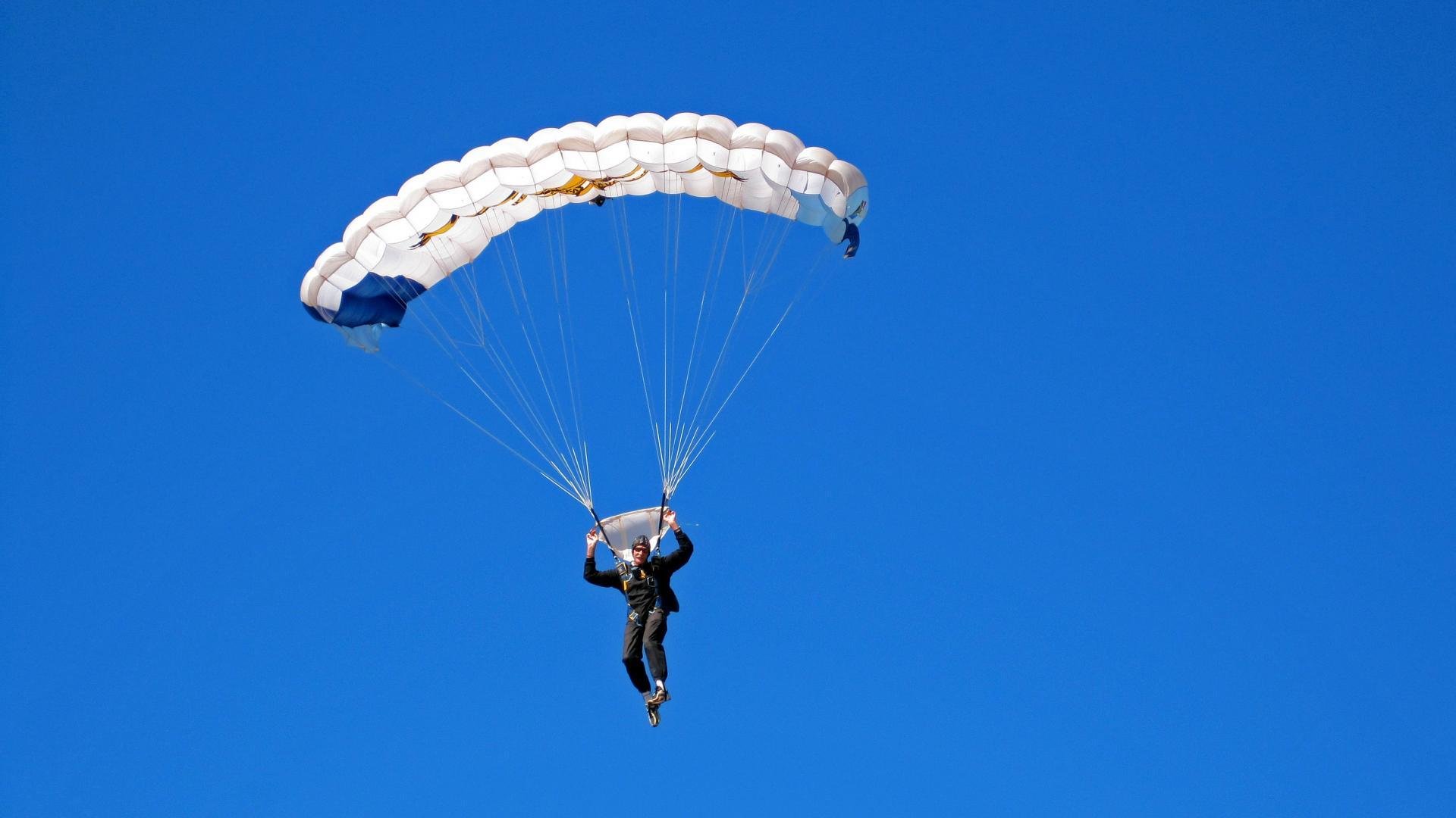 秘鲁压哨绝杀马德里竞技，迪马利亚化身关键先生